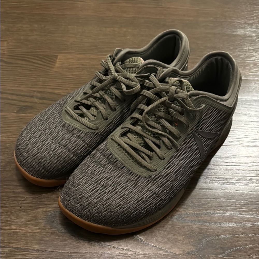 Reebok Nano 8. Brown and Green Athletic Shoes with Mesh Upper